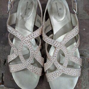 Bandolino pink sandals